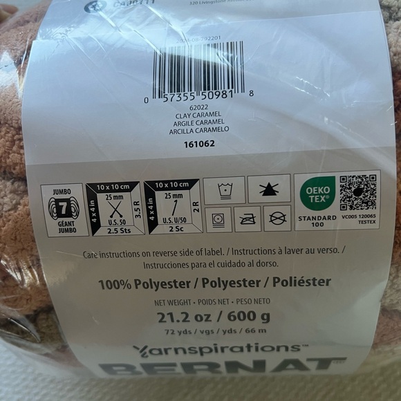 New BERNAT BLANKET EXTRA THICK YARN - Clay Caramel 600gr, 72yrd - Picture 4 of 4